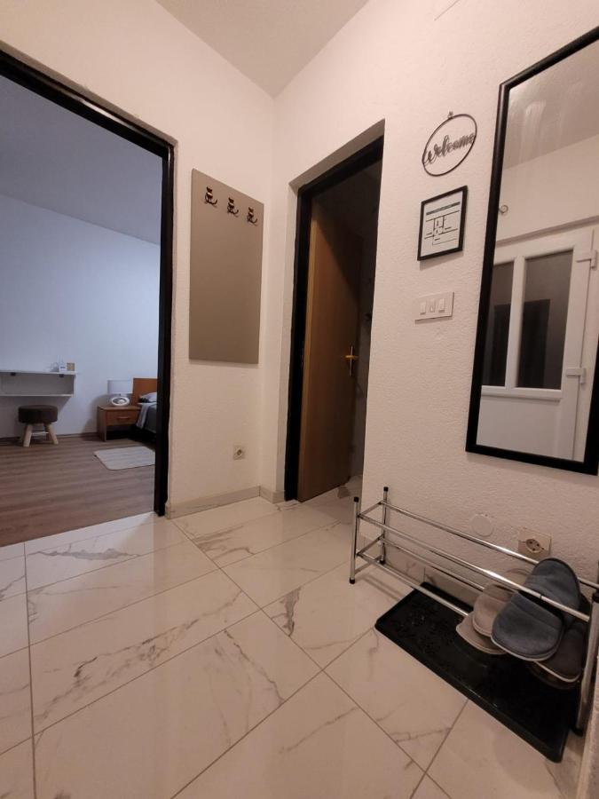 דירות סלאבונסקי ברוד Kod Dide - Entry With Pin 0-24H מראה חיצוני תמונה